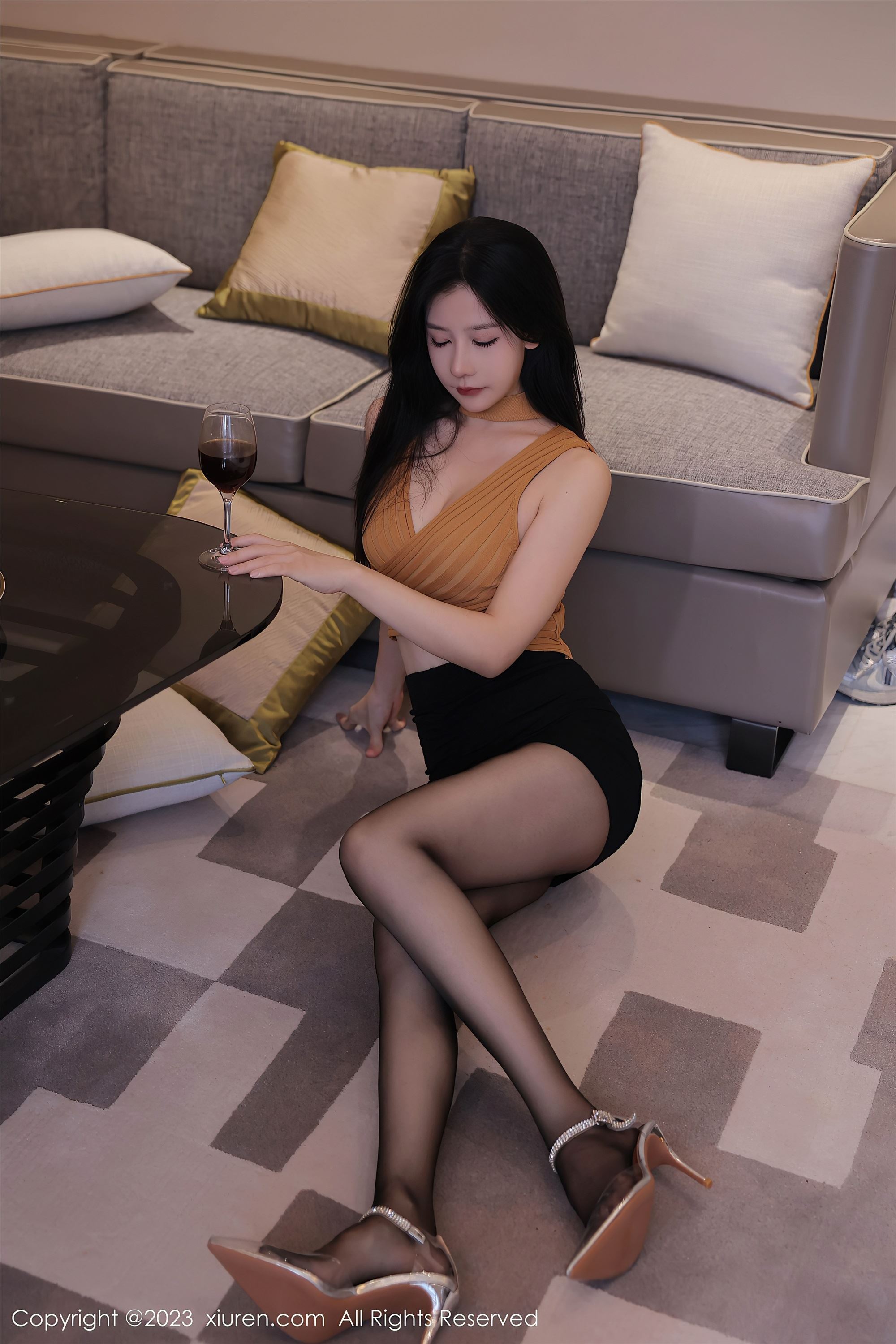 XiuRen秀人网  2023.06.15 NO.6920 尹甜甜